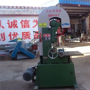 新型自动立式带锯机跑车一体机 90铸件木工带锯机价格